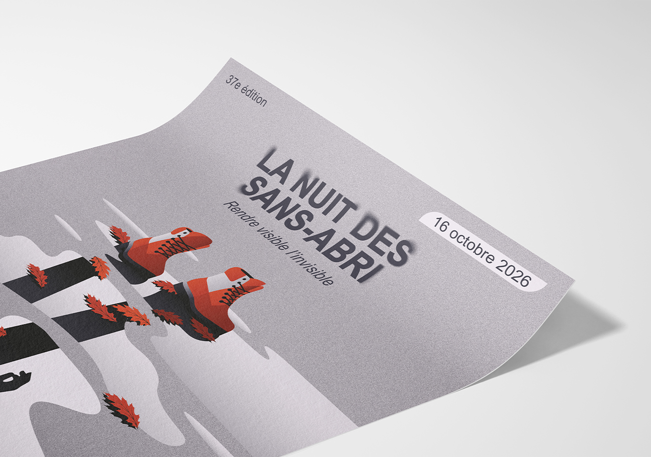 Poster pour la campagne La Nuit des Sans-Abri – illustration conceptuelle éditoriale sombre et symbolique, bottes vides dont la silhouette se reflète dans des flaques d'eau, feuilles mortes rouge vif en contraste sur fond gris texturé, typographie sans-serif capitale, esthétique poignante et épurée