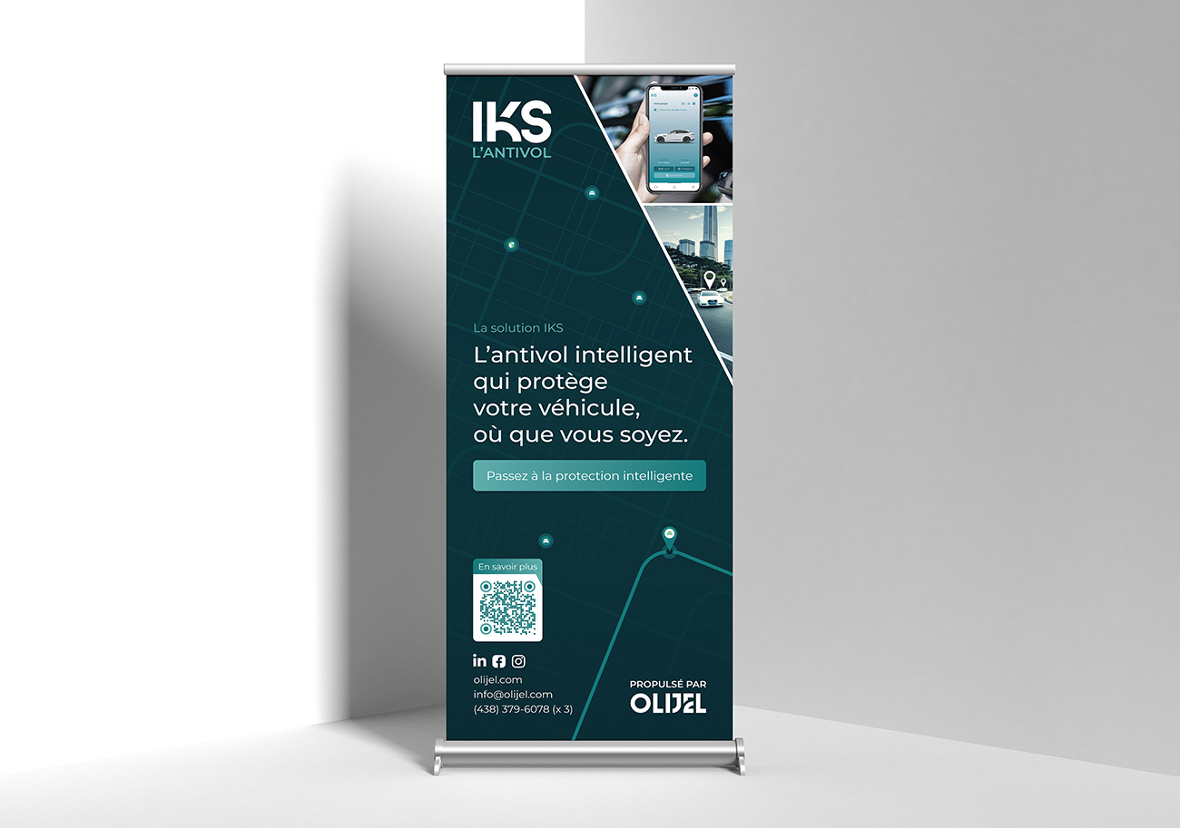 Mockup d'une bannière déroulante pour satnd évènementiel de IKS L'Antivol par OLIJEL, design vert foncé et blanc - identité visuelle professionnelle